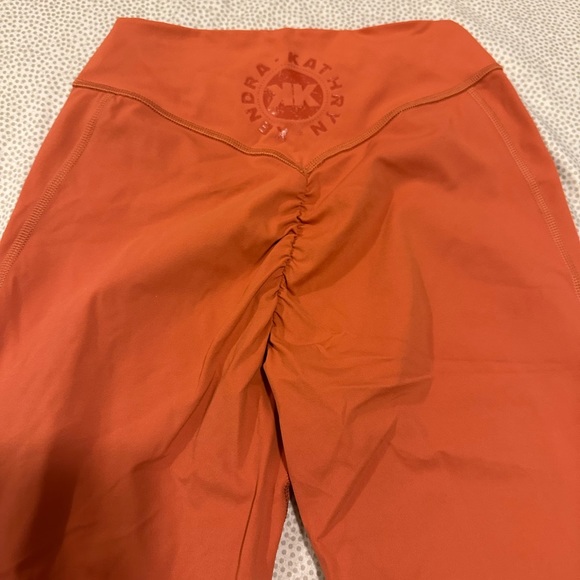 Gym shark leggings - Picture 1 of 3